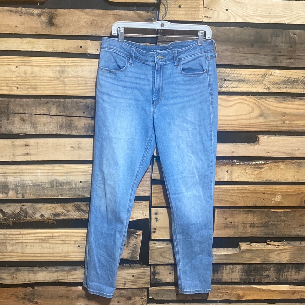 - Old Navy High Rise Straight‎ Medium Wash Jeans Size 12